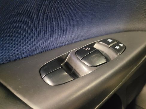 Used 2018 Nissan Sentra SV FWD image 27