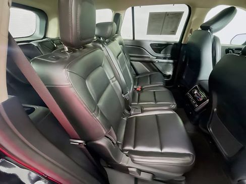 Used 2022 Lincoln Aviator 2WD image 29