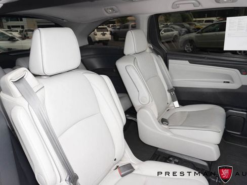 Used 2024 Honda Odyssey Touring image 48