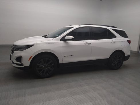 Used 2023 Chevrolet Equinox RS image 2