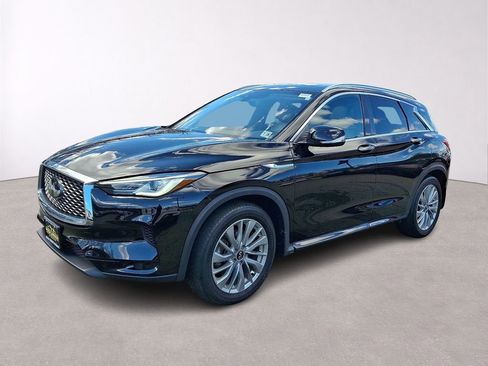 Used 2023 INFINITI QX50 Luxe AWD/4WD image 3