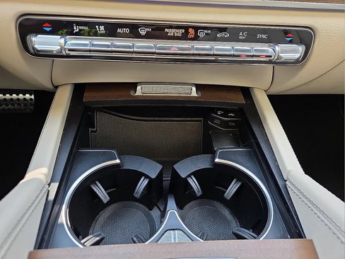 Used 2022 Mercedes-Benz GLS 450 4MATIC image 18