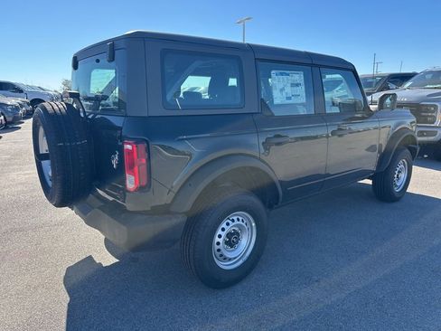 New 2025 Ford Bronco 4-Door image 8