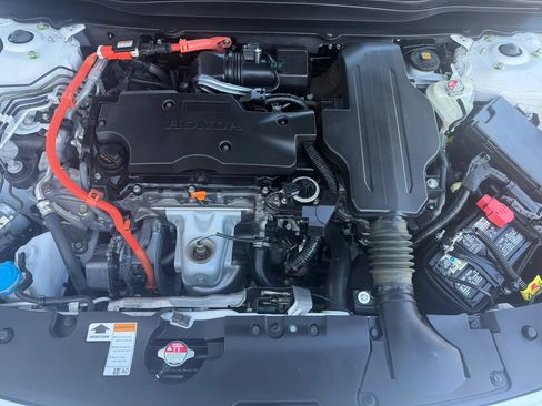 Used 2020 Honda Accord Hybrid image 19