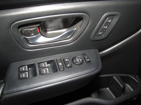 Certified 2023 Honda Pilot EX-L image 10