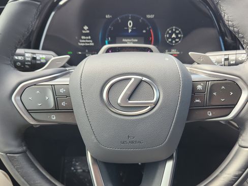 Used 2025 Lexus RX 350 Premium Plus w/ Convenience Package AWD/4WD image 7