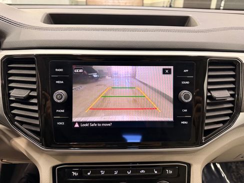 Used 2022 Volkswagen Atlas SE image 17