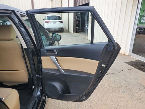 Used 2012 MAZDA MAZDA3 s Touring FWD image 23