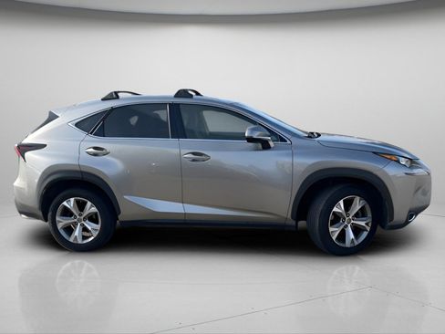 Used 2017 Lexus NX 200t FWD image 4