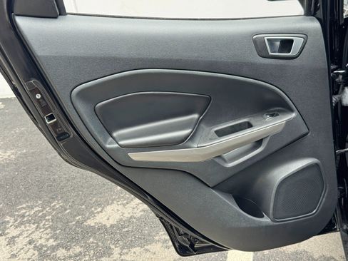 Used 2020 Ford EcoSport Titanium FWD image 38