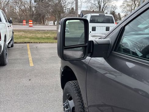 New 2026 RAM 3500 Tradesman image 15