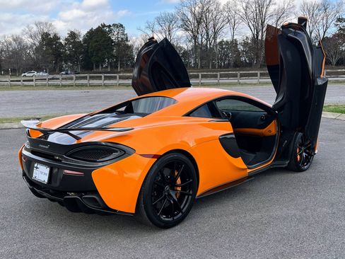 Used 2016 McLaren 570S Coupe image 3