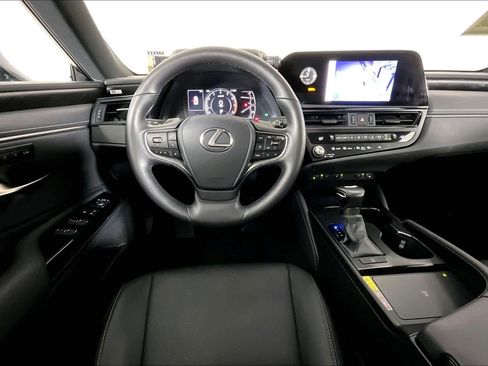 Used 2025 Lexus ES 350 w/ Premium Package image 5
