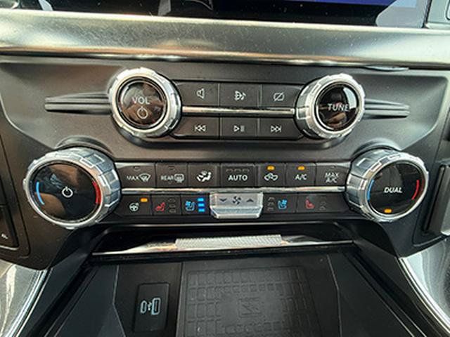 Used 2022 Ford F150 Lariat w/ Equipment Group 502A High AWD/4WD image 22