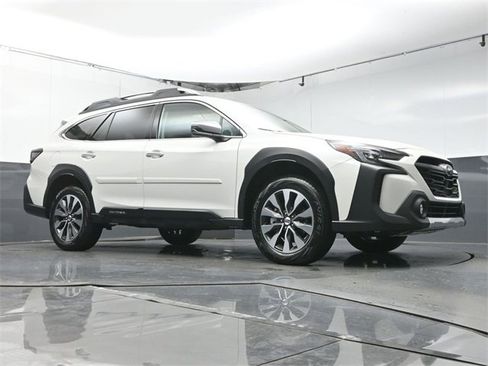 Certified 2025 Subaru Outback Touring XT w/ Tech Package 3 image 41