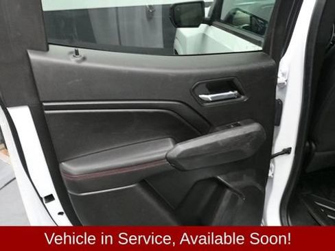 Used 2024 Chevrolet Colorado Z71 w/ Advanced Trailering Package AWD/4WD image 20