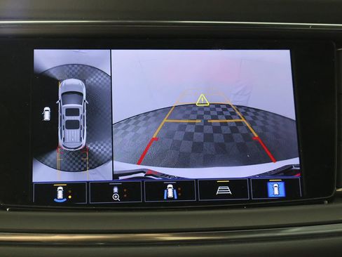 Used 2024 Buick Enclave Premium image 47