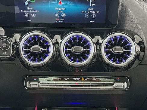 Used 2022 Mercedes-Benz GLA 35 AMG GLA 35 AMG Night 4MATIC w/ Premium Package image 13