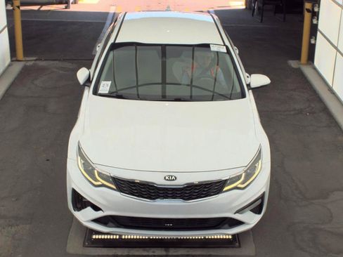 Used 2020 Kia Optima LX FWD image 2