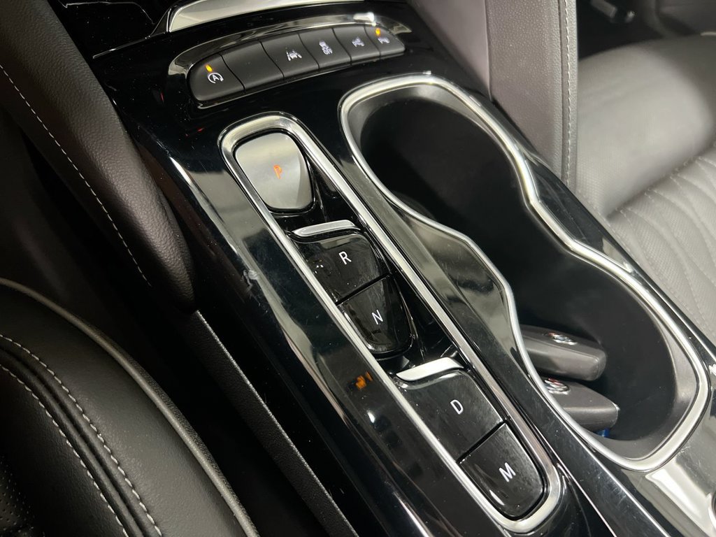 Used 2023 Buick Envision Avenir FWD image 18