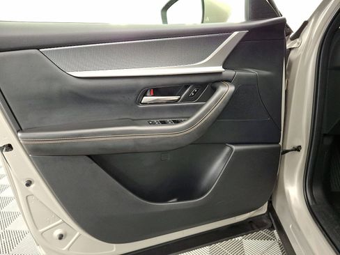 Used 2024 MAZDA CX-90 3.3 Turbo w/ Preferred Plus image 10