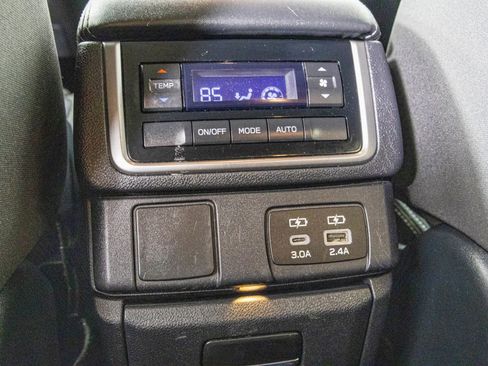 Used 2023 Subaru Ascent Premium w/ Convenience Package image 37