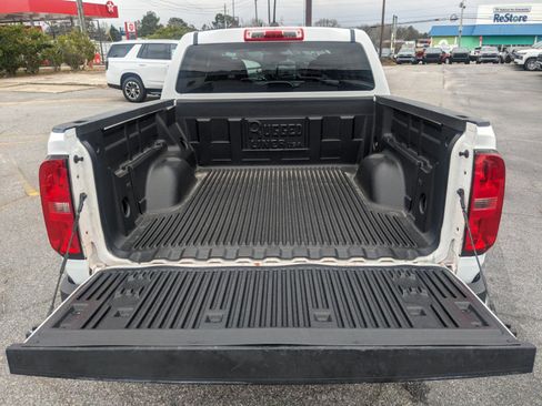 Used 2022 Chevrolet Colorado LT w/ Luxury Package image 13