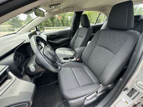 Used 2024 Toyota Corolla LE FWD image 15
