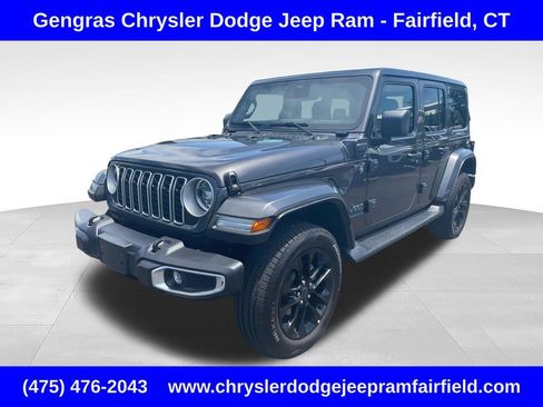 Certified 2025 Jeep Wrangler Unlimited Sahara AWD/4WD image 3