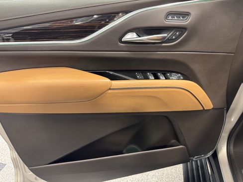 Used 2021 Cadillac Escalade ESV Premium Luxury w/ Driver Assist Tech Package image 23