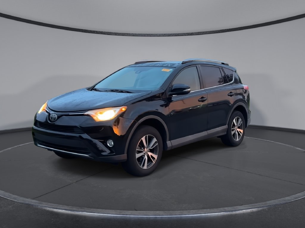 Used 2018 Toyota RAV4 XLE FWD image 4