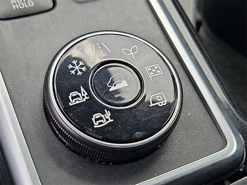 Certified 2022 Nissan Pathfinder SL image 17