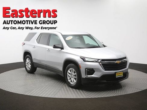 Used 2022 Chevrolet Traverse LS AWD/4WD image 48