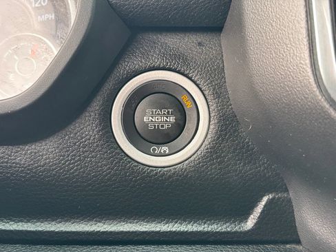 Used 2022 RAM 1500 Laramie RWD image 13