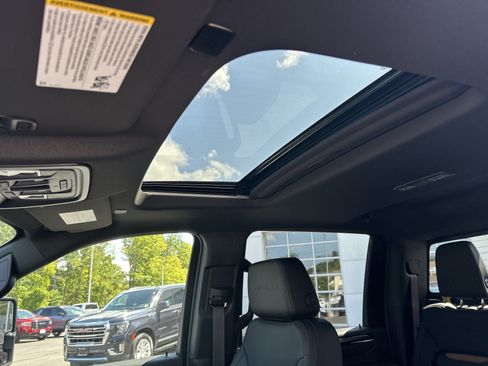 New 2026 GMC Sierra 2500 AT4 w/ Technology Package AWD/4WD image 30