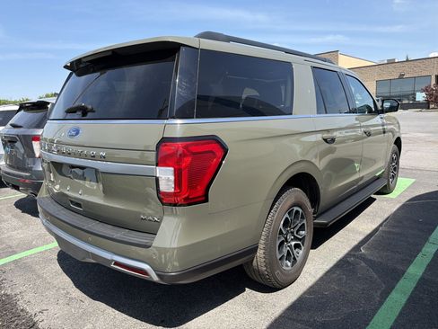 Used 2024 Ford Expedition Max XLT AWD/4WD image 7