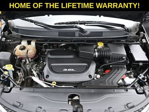 Used 2018 Chrysler Pacifica Touring-L Plus FWD image 56