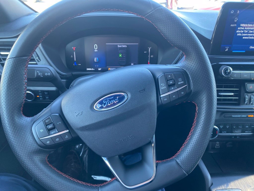 Used 2025 Ford Escape ST-Line AWD/4WD image 25