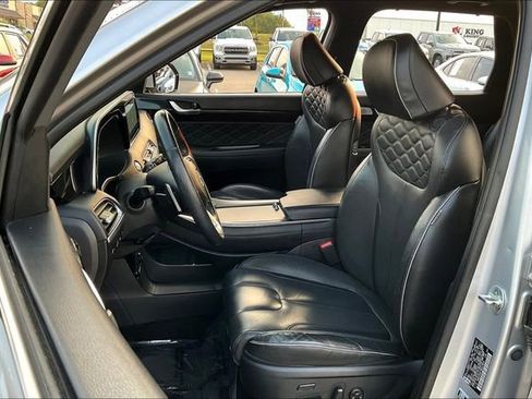 Used 2021 Hyundai Palisade Calligraphy image 25