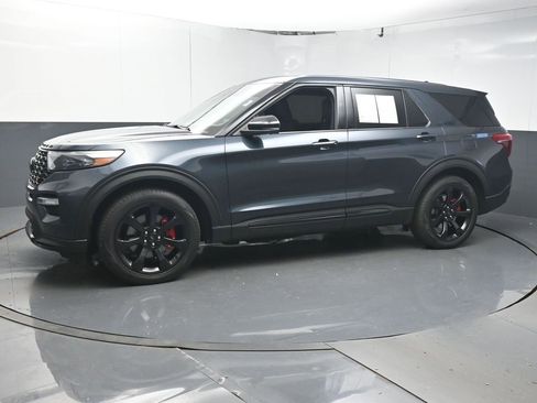 Used 2022 Ford Explorer ST w/ Equipment Group 401A image 4