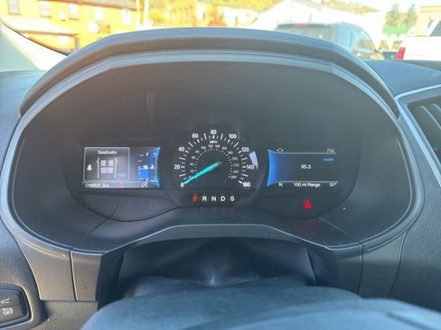 Used 2024 Ford Edge SEL w/ Convenience Package image 10