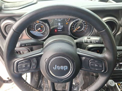Used 2022 Jeep Wrangler Sport AWD/4WD image 15