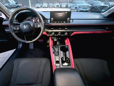 Used 2025 Honda Accord SE image 21