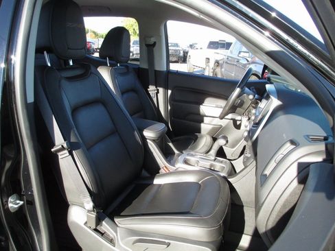 Used 2019 Chevrolet Colorado ZR2 image 19
