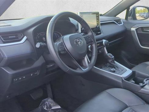 Used 2021 Toyota RAV4 XSE w/ XSE Grade Weather Package AWD/4WD image 9