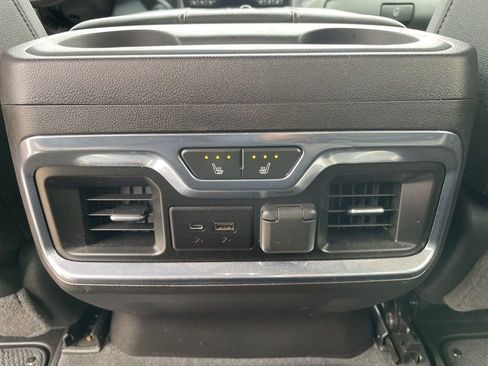 Used 2022 GMC Sierra 2500 AT4 image 33