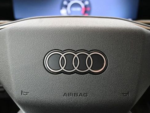 New 2026 Audi Q3 quattro 2.0T AWD/4WD image 28