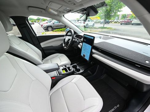 Used 2025 Ford Mustang Mach-E Premium AWD/4WD image 24