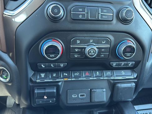 Used 2023 Chevrolet Silverado 3500 High Country w/ Z71 Off-Road Package image 8