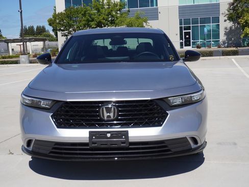 Used 2025 Honda Accord Sport image 7